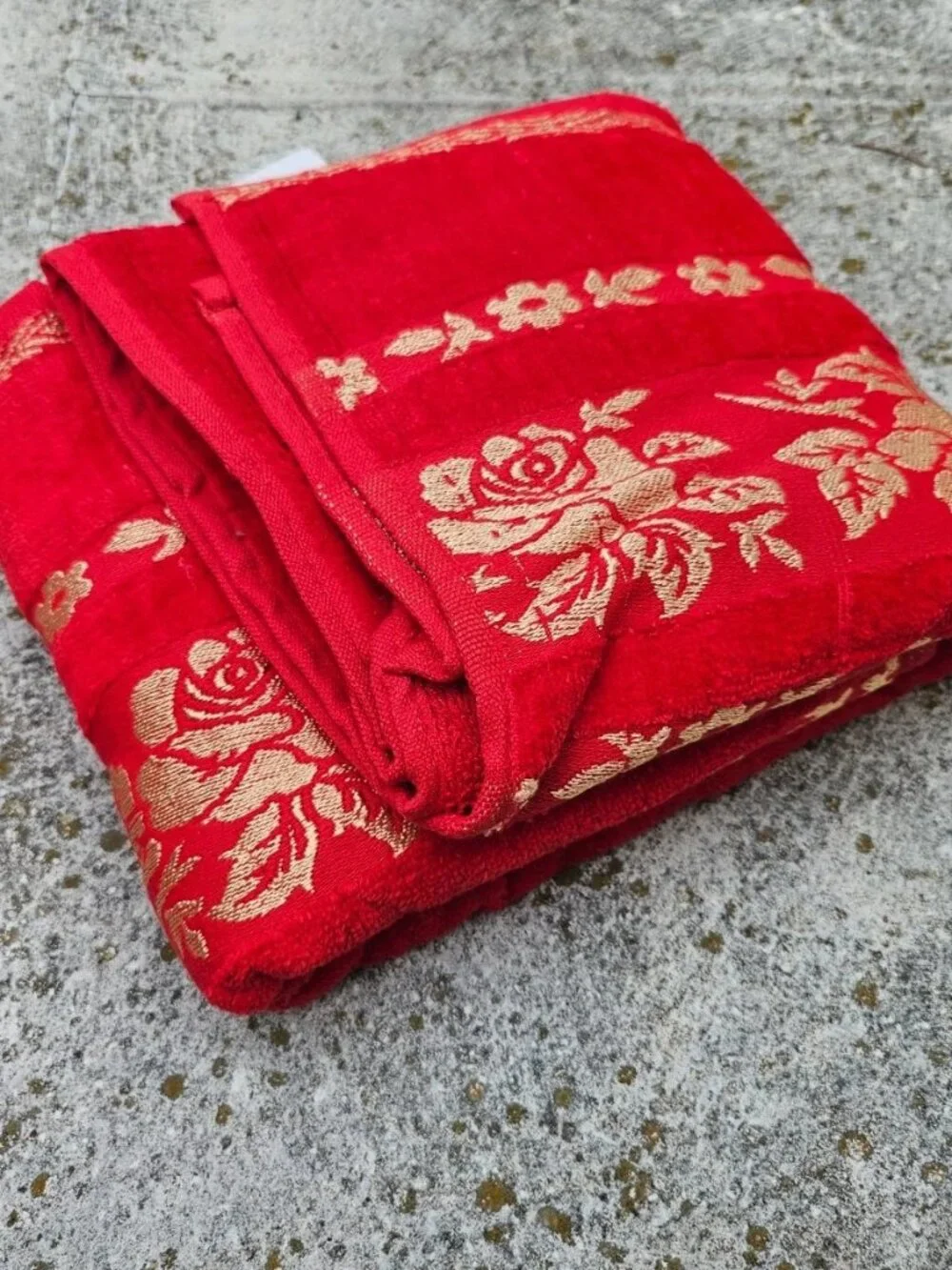 Luxury Towel Red Cotton Bath Towel Embriodered Long Towel Cotton NWT
